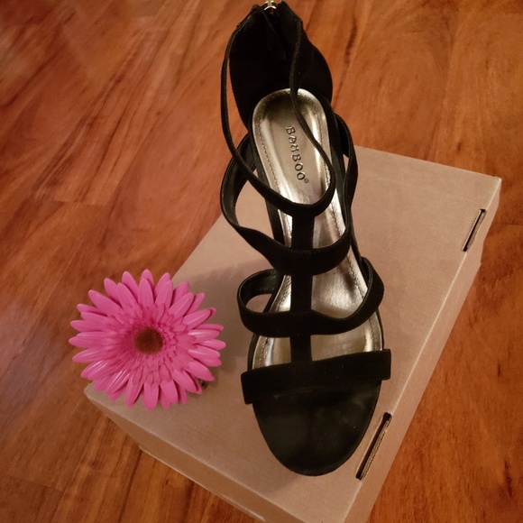 Bamboo woman Strappy Black 5 Womens Sexy Black Bamboo Strappy Wedges